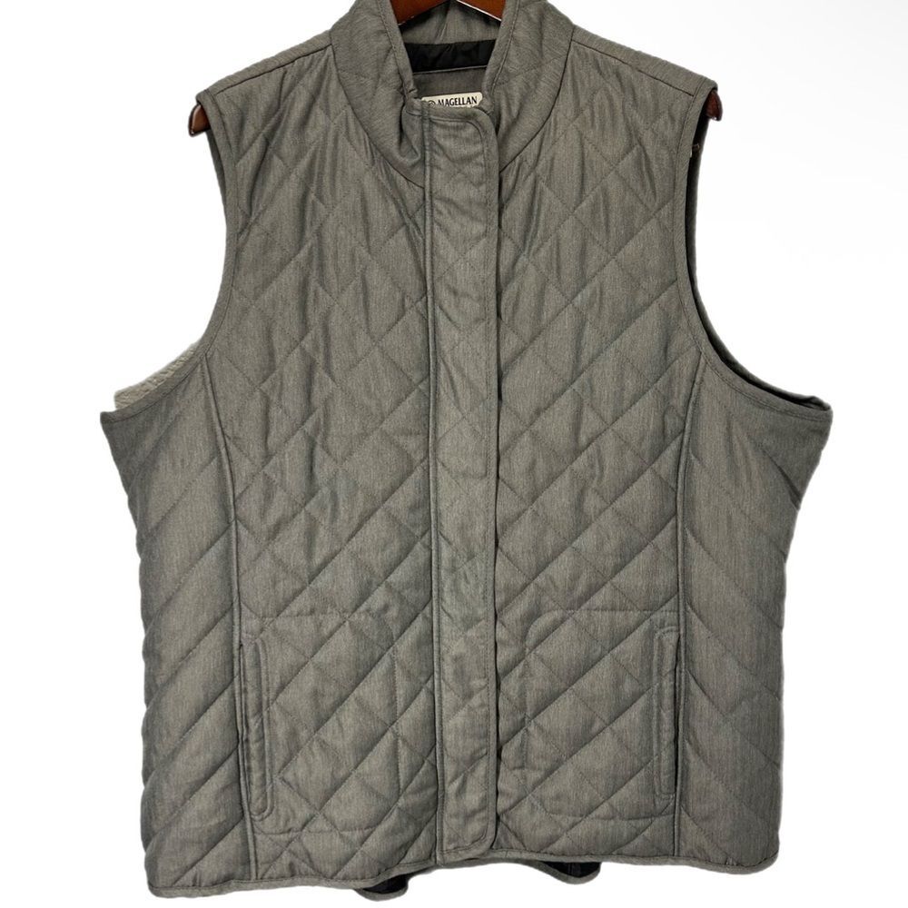Magellan Outdoors Classic Fit Men’s 3X Grey Quilted Vest